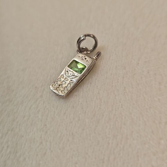 Sterling Silver Retro Cellphone Charm - Picture 1 of 4
